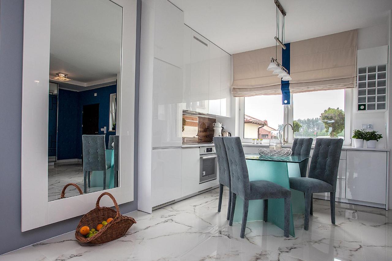 Golf Apartament W Sobieniach Sobienie Jeziory Экстерьер фото